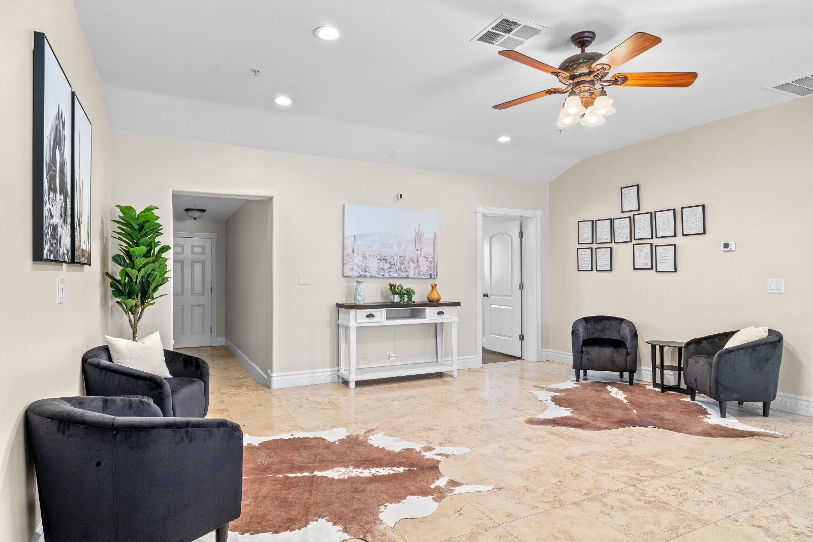 Common area in a Scottsdale Behavioral Health Group residence